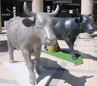 Vacas de la Cow Parade Barcelona 2005 en el Pedralbes Center