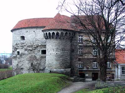 Un torreón de la muralla