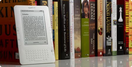 Foto del Amazon Kindle, el lector de libros electrónicos 